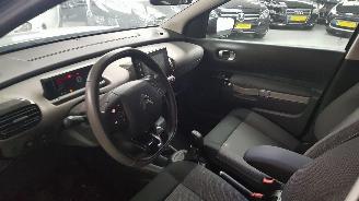 Citroën C4 cactus 1.2 PURETECH12V  4DRS BENZ 1.199CC 60KW 82PK picture 9