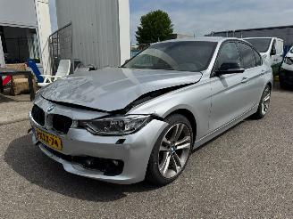 škoda osobní automobily BMW 3-serie 320i EfficientDynamics Edition High Executive BJ 2013 107.191 KM 2013/8