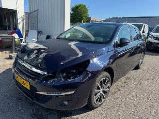Avarii autoturisme Peugeot 308 SW 1.6 BlueHDI Blue Lease Executive Pack 2015/11