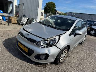 Schadeauto Kia Rio 1.2 CVVT Comfort Pack 2012/4