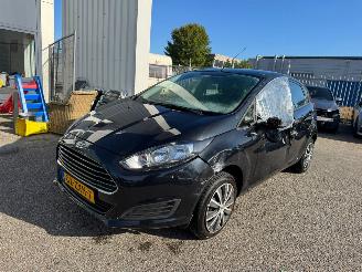 Unfallwagen Ford Fiesta 1.0 Champion BJ 2013 57.764 KM 2013/2