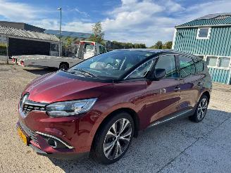 skadebil auto Renault Scenic 1.3 TCe Intens 7persoons AUTOMAAT 2018/5