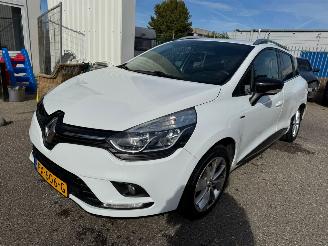Coche accidentado Renault Clio Estate 0.9 TCe Limited 2017/10