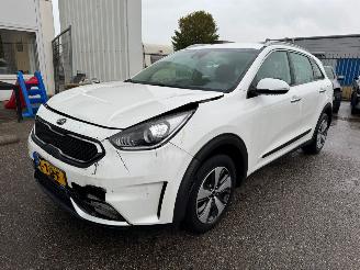 Schadeauto Kia Niro 1.6 GDi Hybrid First Edition 2016/12