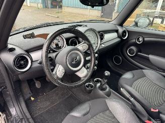 Mini Mini Clubman 1.6 Cooper D Chili picture 14