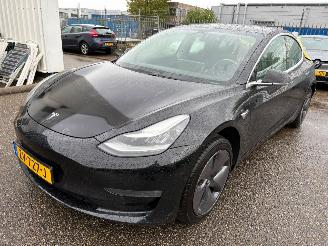 krockskadad bil auto Tesla Model 3 Standard RWD Plus 60 kWh 2019/8