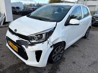 skadebil auto Kia Picanto 1.0 CVVT First Edition BJ 2017 140.559 KM 2017/7