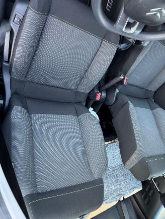 Citroën C3 1.2 PureTech You picture 17