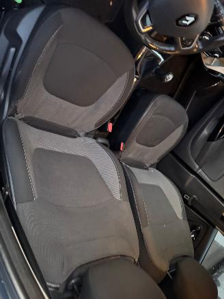 Renault Captur 0.9 TCe Dynamique picture 17