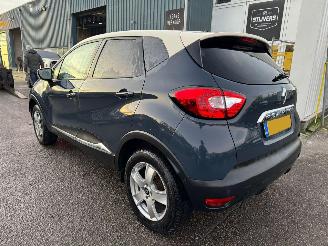 Renault Captur 0.9 TCe Dynamique picture 3