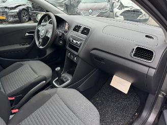 Volkswagen Polo 1.4-16V Comfortline BJ 2010 234.133 KM picture 14