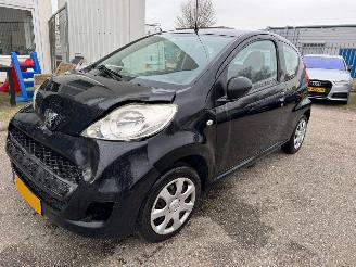Voiture accidenté Peugeot 107 1.0-12V XR BJ 2010 147.936 KM 2010/6