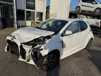 Unfallwagen Toyota Yaris 1.5 Hybrid Style AUTOMAAT BJ 2020 84.767 KM 2020/5