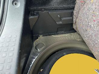 Suzuki Swift 1.3 Shogun picture 12