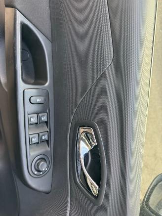 Renault Captur 1.2 TCe Expression AUTOMAAT picture 17