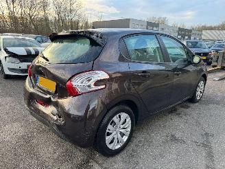 Peugeot 208 1.2 VTi Blue Lease picture 5