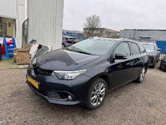 škoda osobní automobily Toyota Auris Touring Sports 1.2T Dynamic BJ 2015 154.883 KM 2015/11