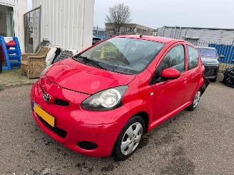 Vaurioauto  passenger cars Toyota Aygo 1.0-12V BJ 2008 117.786 KM 2008/12