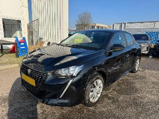 Schadeauto Peugeot 208 1.2 PureTech Active 2022/3