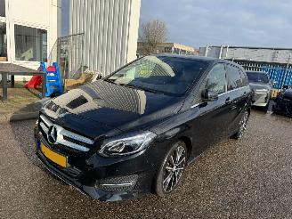 damaged passenger cars Mercedes B-klasse 180 Ambition 2016/1