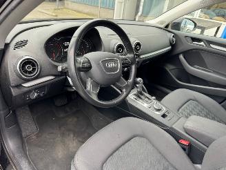 Audi A3 Limousine 1.6 TDI Adrenalin picture 9