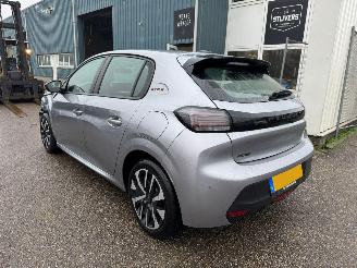 Peugeot 208 1.2 PureTech 75 Style picture 3