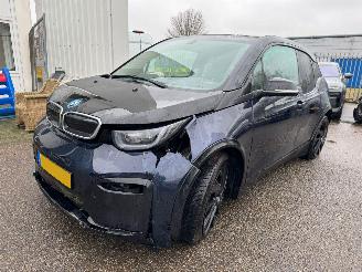 Vaurioauto  passenger cars BMW i3 S Executive Edition 120Ah 42 kWh 2020/12