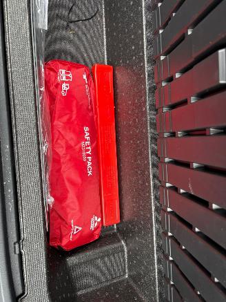 Mitsubishi Outlander 2.4 AUTOMAAT PHEV Intense picture 17