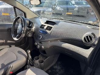 Chevrolet Spark 1.0 16V L picture 11