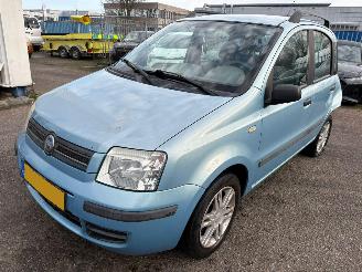 Vaurioauto  passenger cars Fiat Panda Fiat Panda 1.2 Emotion 2004/1