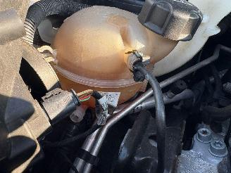 Peugeot 208 1.6 THP GTi picture 16