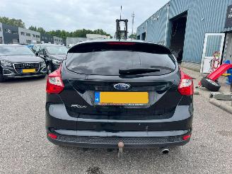 Ford Focus 1.6 EcoBoost Titanium picture 3