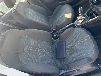 Opel Corsa 1.4 Online Edition picture 18