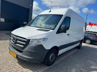 škoda dodávky Mercedes Sprinter 211 1.9 CDI L2H2 FWD Functional 2022/2