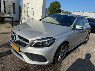 Vaurioauto  passenger cars Mercedes A-klasse 160 Ambition 2016/10