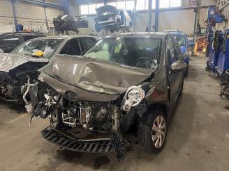 Coche siniestrado Toyota Aygo Aygo (B10), Hatchback, 2005 / 2014 1.0 12V VVT-i 2012/11
