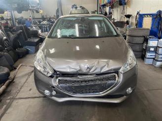 Salvage car Peugeot 208 208 I (CA/CC/CK/CL), Hatchback, 2012 / 2019 1.6 Vti 16V 2013/2