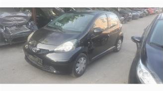 Vrakbiler auto Toyota Aygo Aygo (B10), Hatchback, 2005 / 2014 1.0 12V VVT-i 2008/3