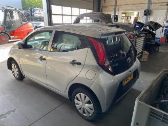 Coche siniestrado Toyota Aygo Aygo (B40), Hatchback, 2014 1.0 12V VVT-i 2022/1
