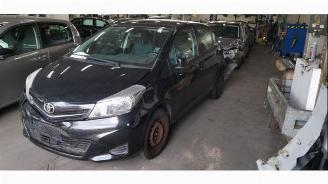 Démontage voiture Toyota Yaris Yaris III (P13), Hatchback, 2010 / 2020 1.0 12V VVT-i 2012/3