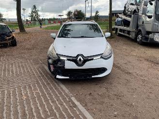 Schadeauto Renault Clio 1.5 dci 2015/4