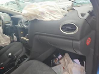 Ford Focus Focus 2, Hatchback, 2004 / 2012 1.6 16V picture 9