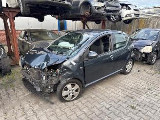 Salvage car Toyota Aygo Aygo (B10), Hatchback, 2005 / 2014 1.0 12V VVT-i 2011/8