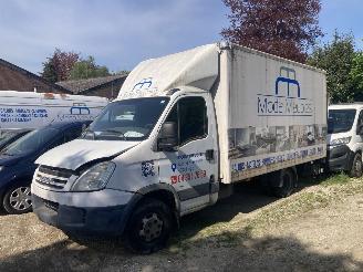 krockskadad bil bedrijf Iveco Daily Daily 35c12 2008/10
