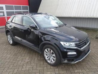 Salvage car Volkswagen T-Roc T-Roc I, SUV, 2017 1.6 TDI BMT 16V 2018