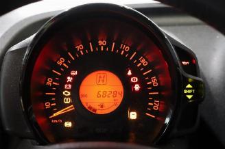 Peugeot 108 108, Hatchback, 2014 1.0 12V VVT-i picture 12