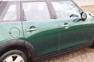 Mini Cooper Mini (F55), Hatchback 5-drs, 2013 1.5 12V Cooper picture 26
