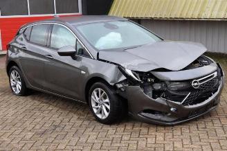 Vrakbiler auto Opel Astra Astra K, Hatchback 5-drs, 2015 / 2022 1.0 Turbo 12V 2017/9