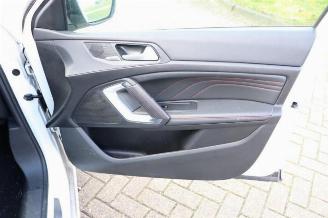 Peugeot 308 308 SW (L4/L9/LC/LJ/LR), Combi 5-drs, 2014 / 2021 1.2 12V e-THP PureTech 130 picture 34