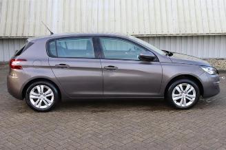 Auto da rottamare Peugeot 308 308 (L3/L8/LB/LH/LP), Hatchback 5-drs, 2013 / 2021 1.6 16V THP 2014/2